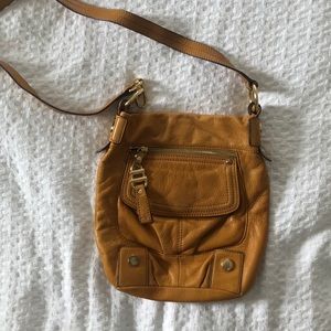 B. Makowsky Leather Bag